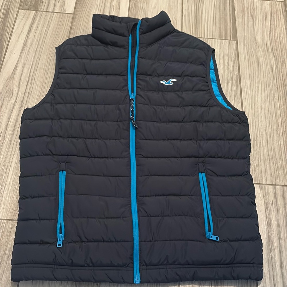 Hollister vest